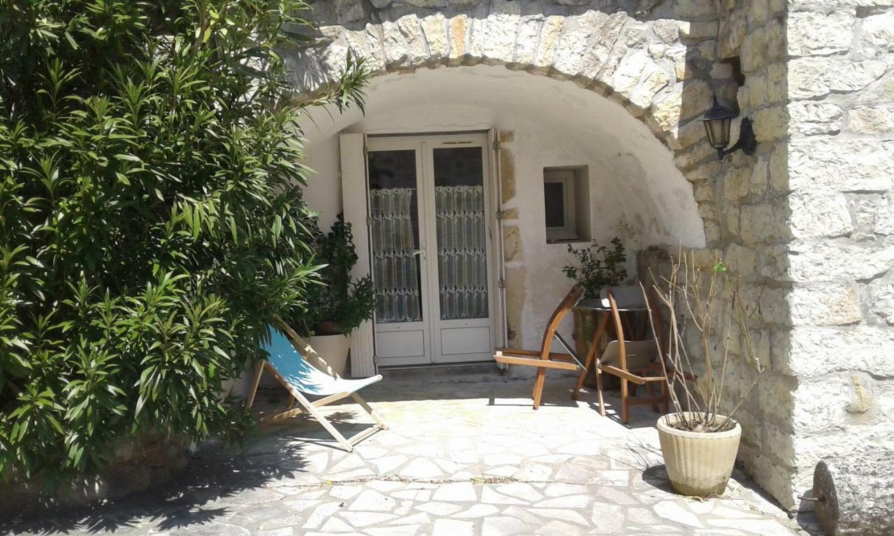Les Monteils Hotel Grospierres Exterior foto